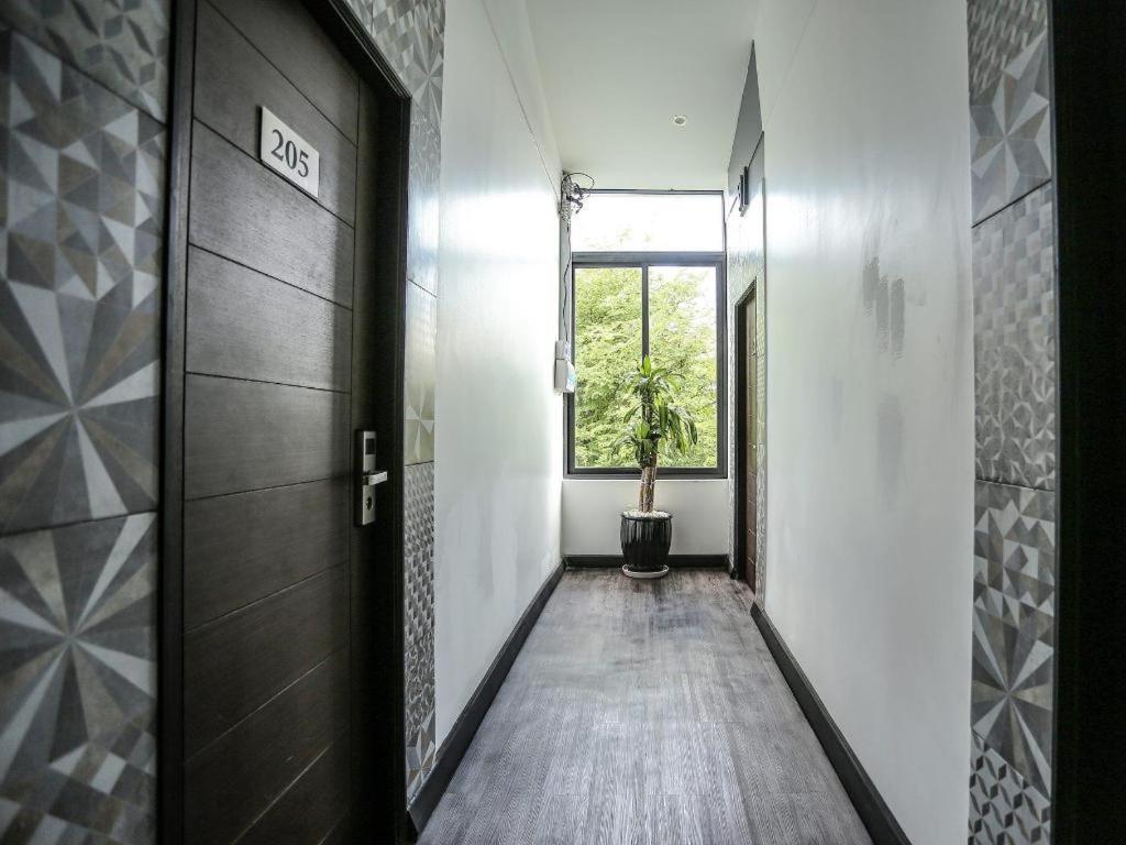 De Art Hotel Phnom Penh Exterior photo