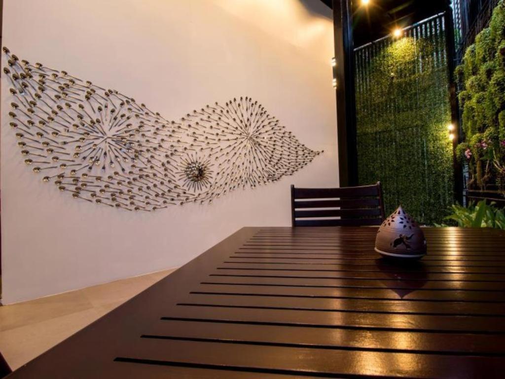 De Art Hotel Phnom Penh Exterior photo