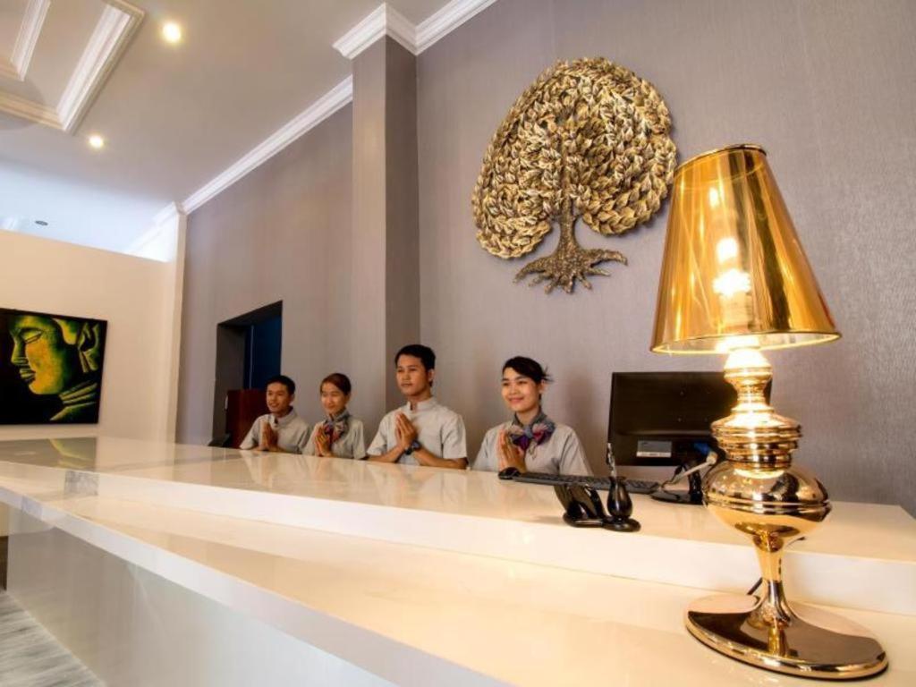 De Art Hotel Phnom Penh Exterior photo