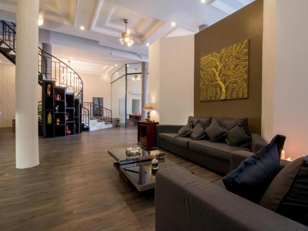 De Art Hotel Phnom Penh Exterior photo
