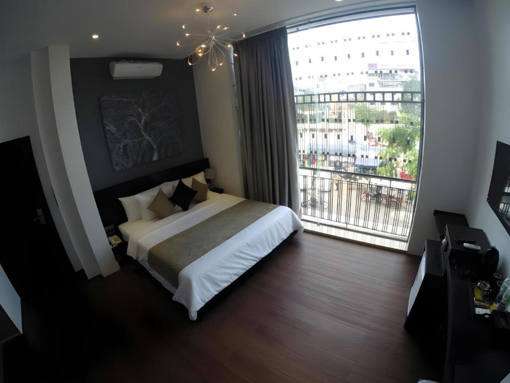 De Art Hotel Phnom Penh Exterior photo