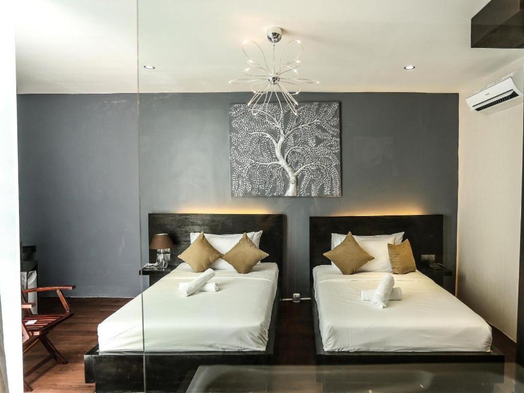 De Art Hotel Phnom Penh Exterior photo